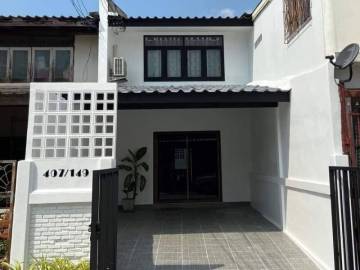 2 Bed1 Bath84 Sqm. Townhouse Thep Prasit Soi 1