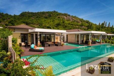 THE SPIRIT: 2 Fantastic Pool Villas with 5 Bedrooms and Sea Views and Very Large Infinity Edge Pool