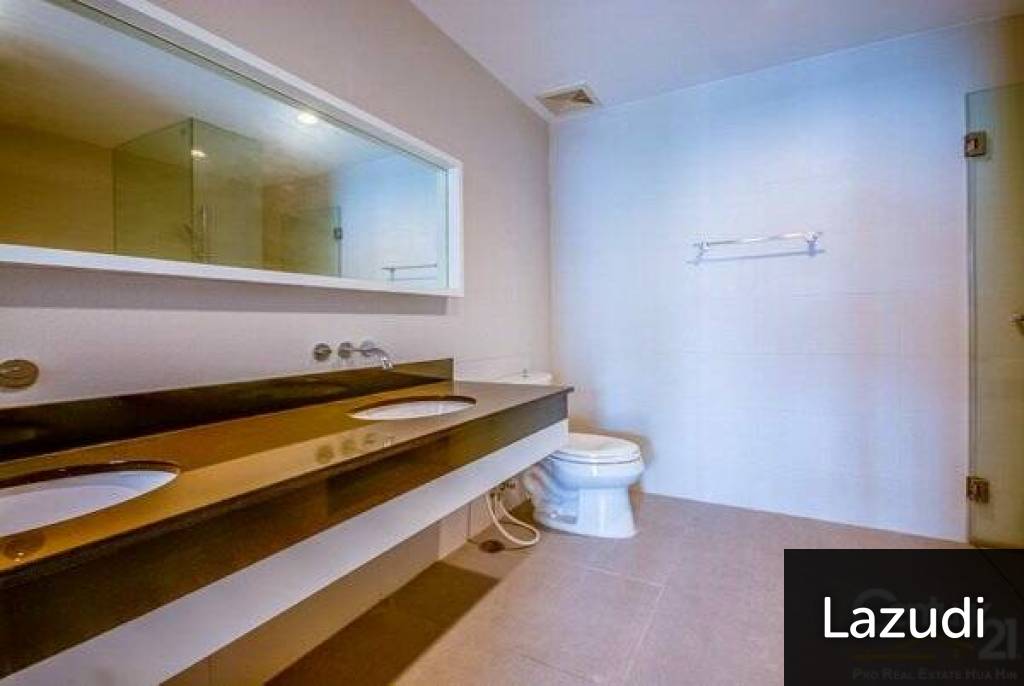 Luxurious 2 Bed Condo Luxurious 2 Bed Condo