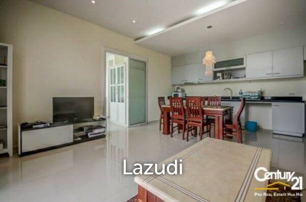 Modern 2 Bed Pool Villa Nr Town