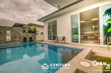 Modern 2 Bed Pool Villa Nr Town