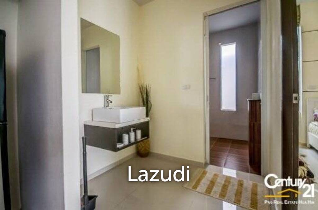 Modern 2 Bed Pool Villa Nr Town