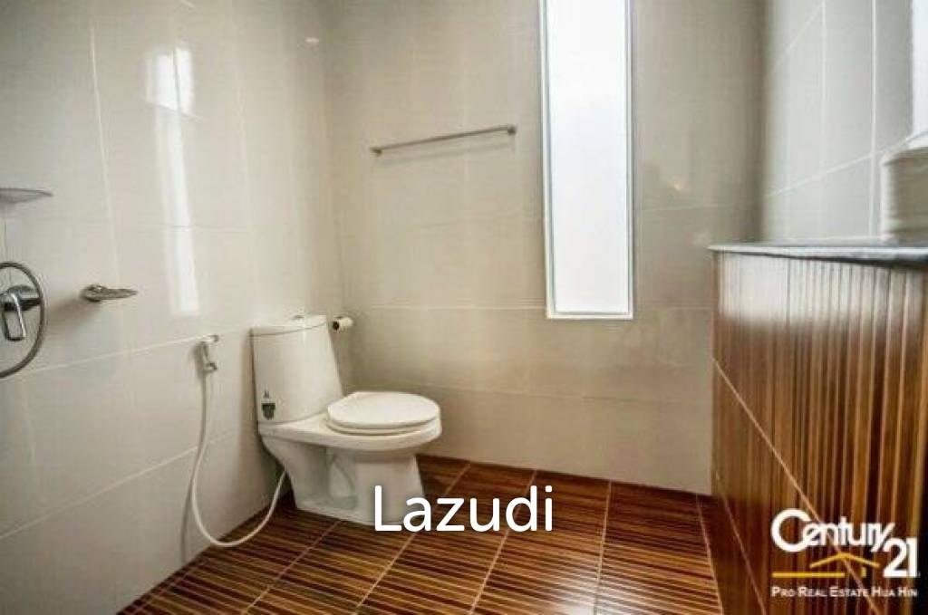 Modern 2 Bed Pool Villa Nr Town