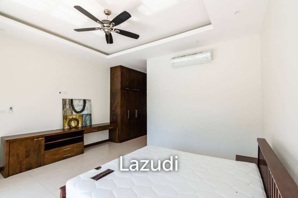 1,050 Sqm 4 Bed 4 Bath Villa For Sale