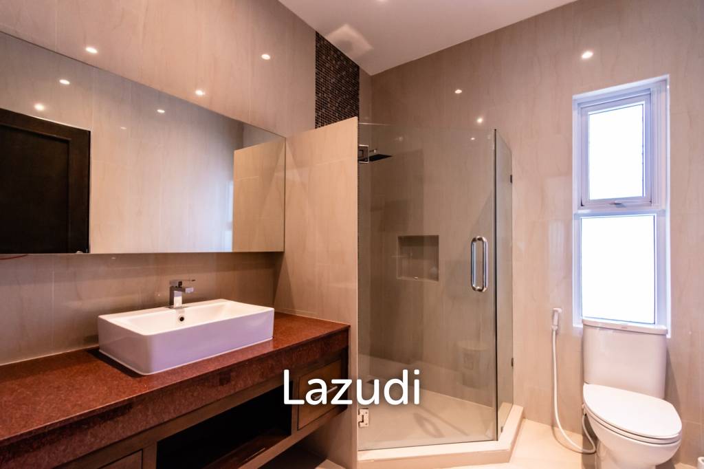 1,050 Sqm 4 Bed 4 Bath Villa For Sale