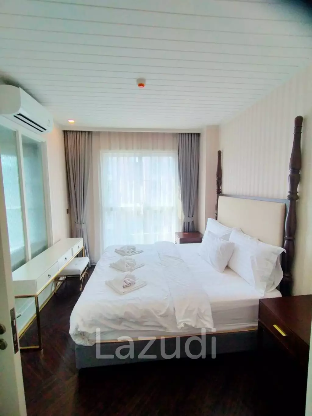 1 Bedroom 35.92 SQ.M Grand Florida Beachfront.