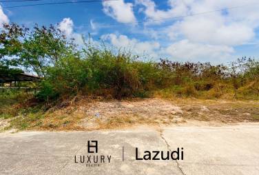 Good Size Land Plot In Excellent Location 923 SQ.M