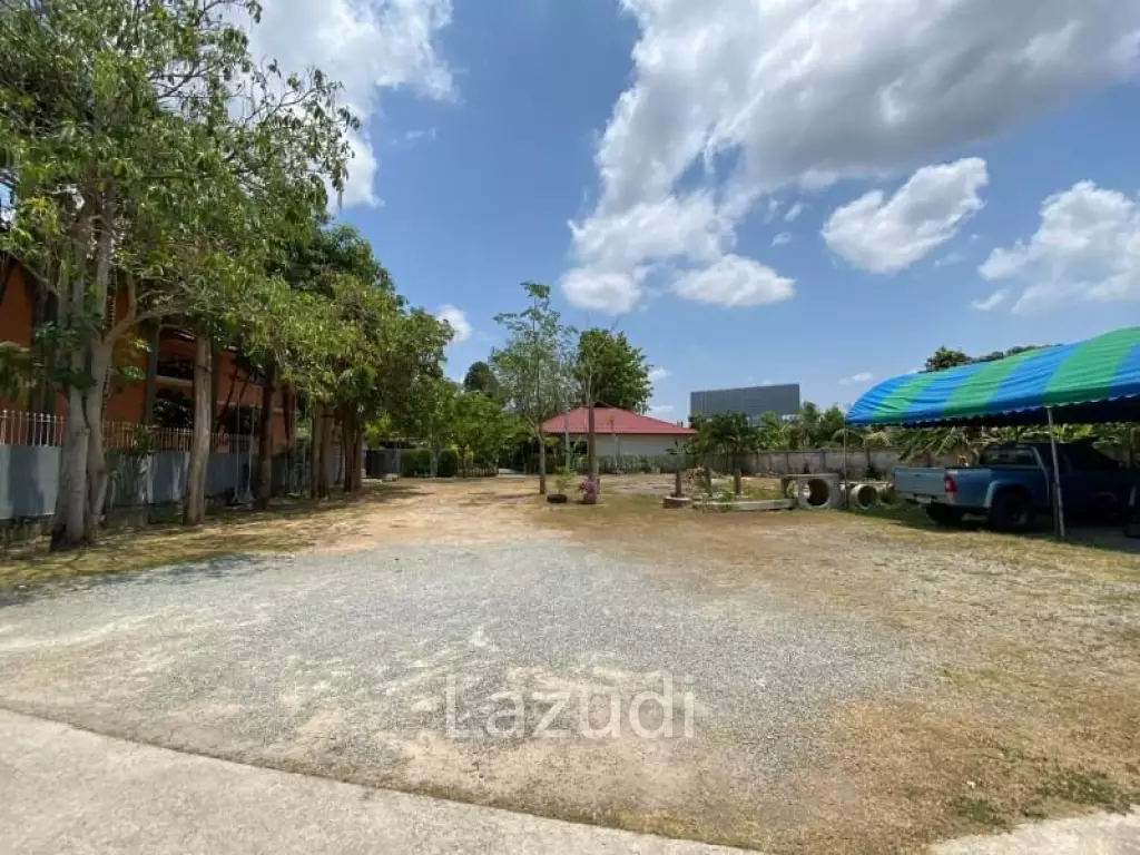 4 Bedrooms 4 Bathrooms 800 Sqm. Land house