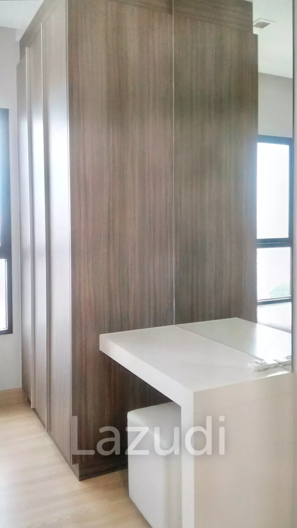 Studio 30 SQ.M Urbano Absolute Sathon-Taksin
