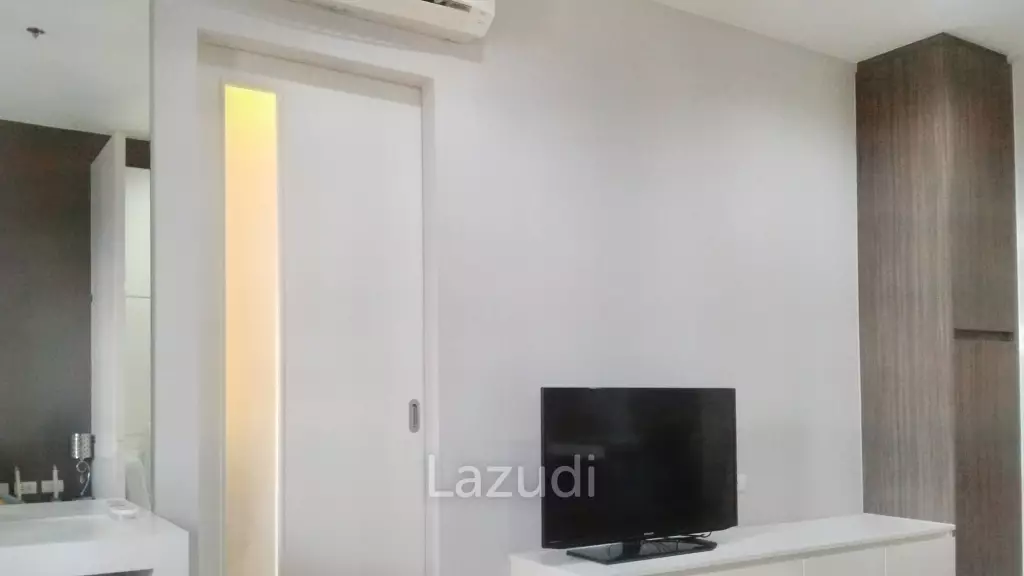 Studio 30 SQ.M Urbano Absolute Sathon-Taksin