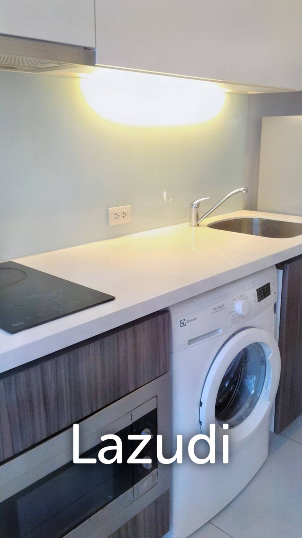 Studio 30 SQ.M Urbano Absolute Sathon-Taksin