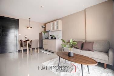 1 Bed Condo with Mountain View/Close to Town