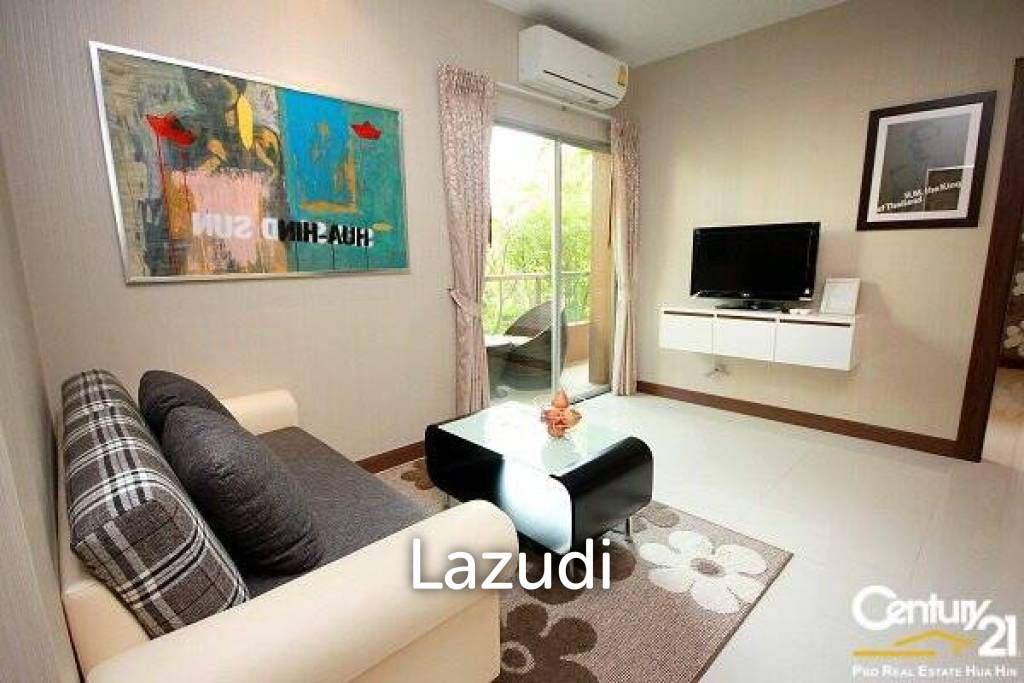 1 Bed Condo with Sea View/Close to Town