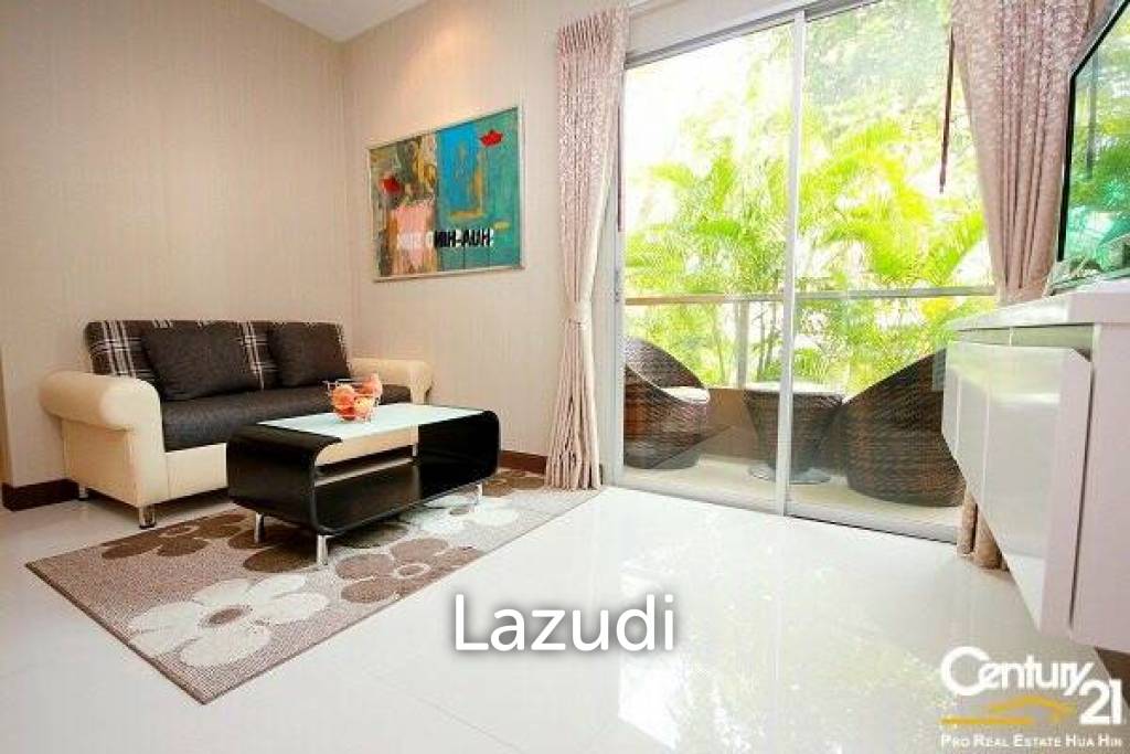 1 Bed Condo with Sea View/Close to Town