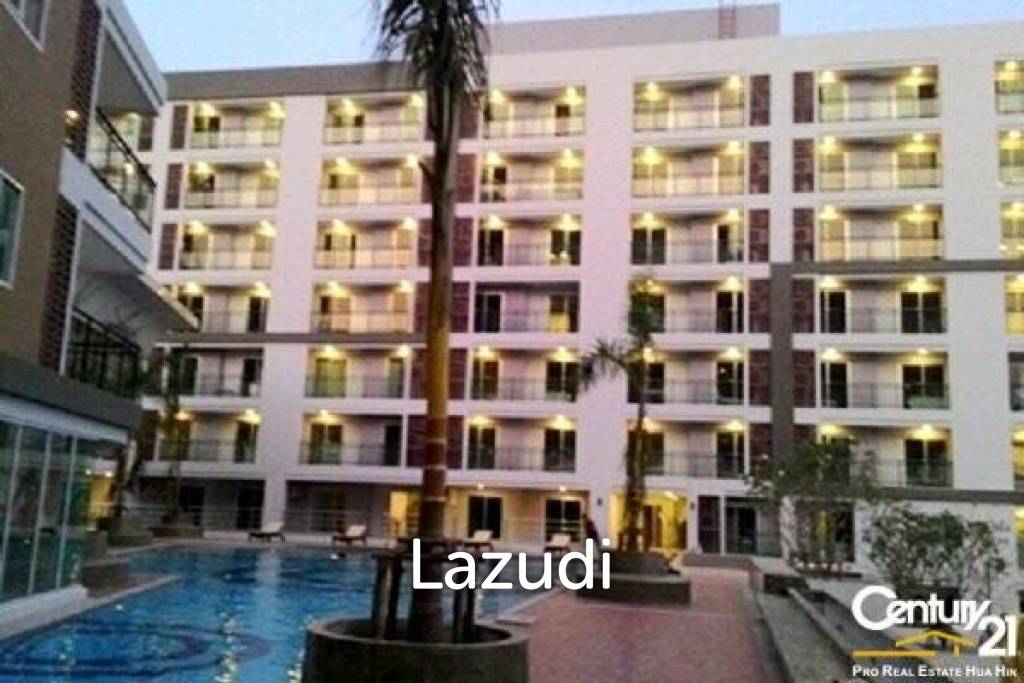 1 Bed Condo with Sea View/Close to Town