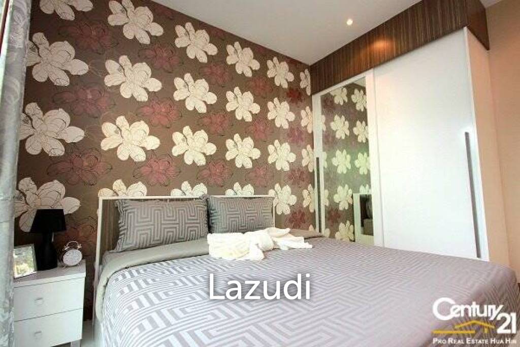 1 Bed Condo with Sea View/Close to Town