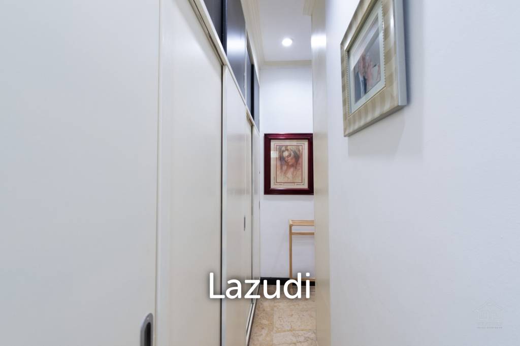 886 ตร.ม 3 เตียง 2 อาบน้ำ วิลล่า For ขาย