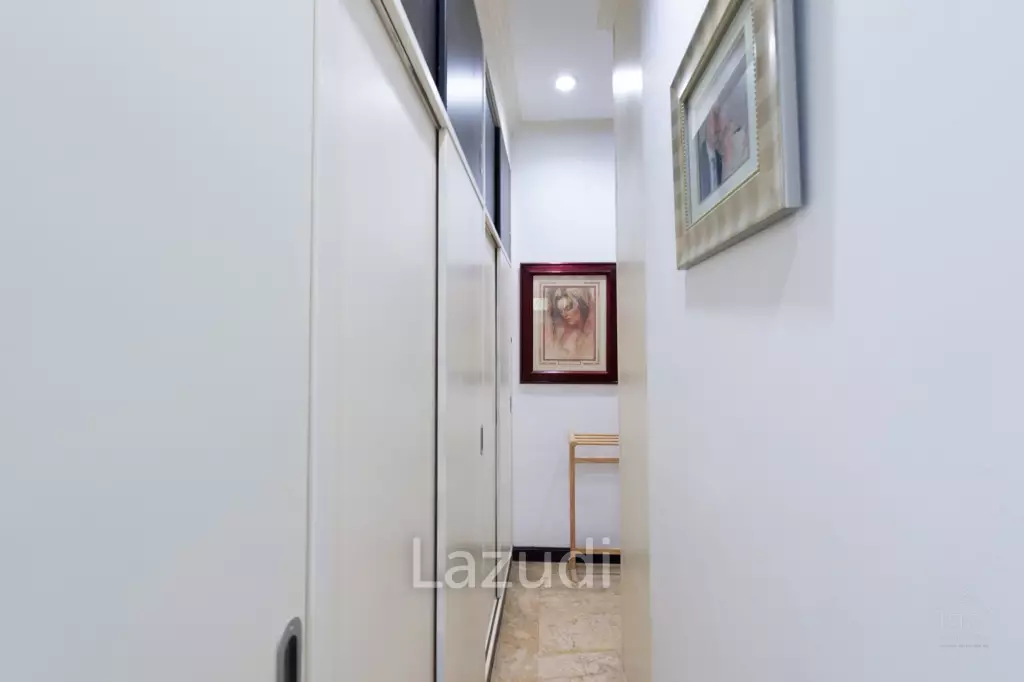 CRYSTAL VIEW :  Stunning 3 Bed Pool Villa near town