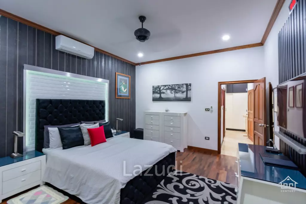 CRYSTAL VIEW :  Stunning 3 Bed Pool Villa near town