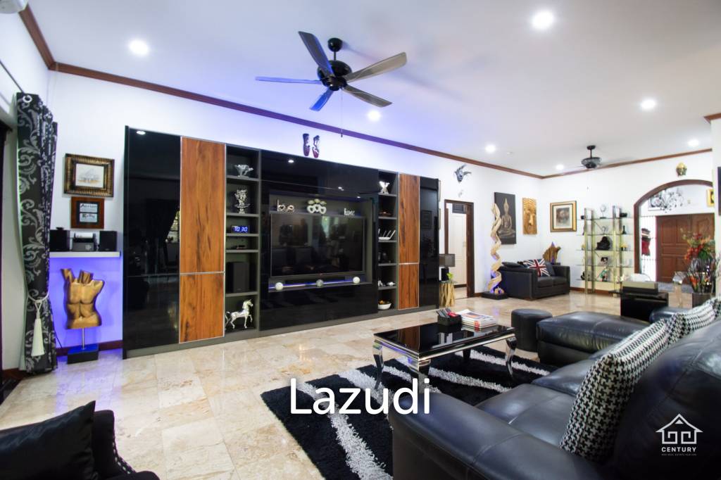 886 ตร.ม 3 เตียง 2 อาบน้ำ วิลล่า For ขาย