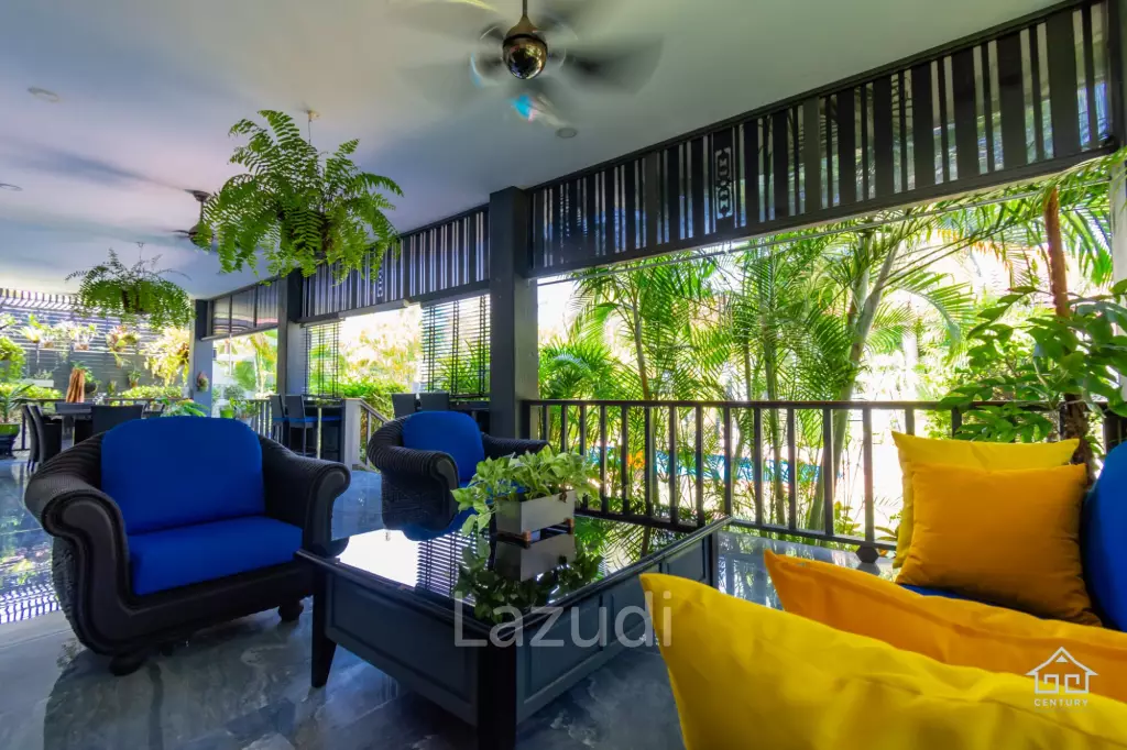 CRYSTAL VIEW :  Stunning 3 Bed Pool Villa near town