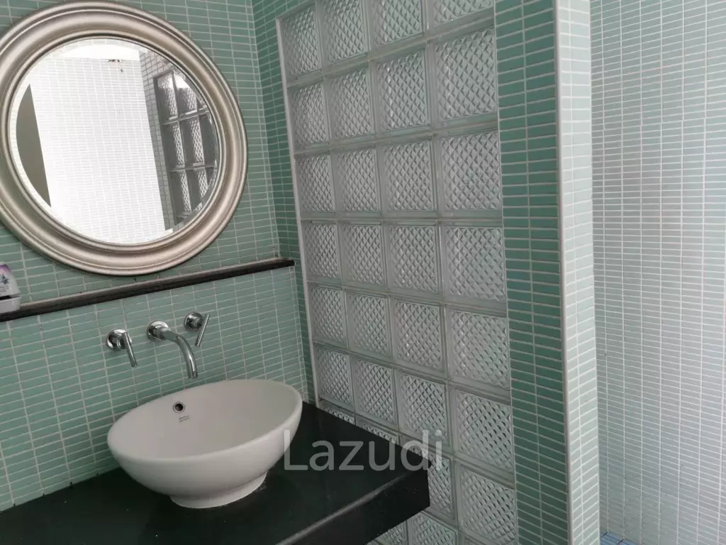 3 Bedrooms 4 Bathrooms  90Sqm. Mindtown.