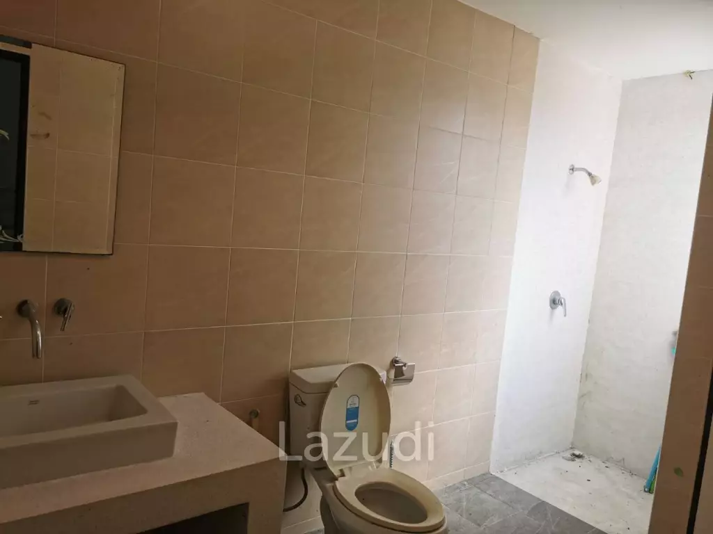 3 Bedrooms 4 Bathrooms  90Sqm. Mindtown.