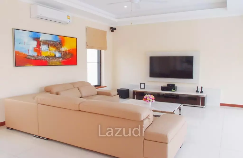 วิลล่าชั้นเดียว 400 ตร.ม. พร้อมสระว่ายน้ำส่วนตัว ย่านโป่ง พัทยา