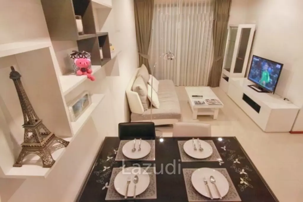 1 Bed 1 Bath 55 SQ.M Villa Sathorn Condo