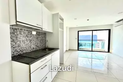 2 Bedrooms 2 Bathrooms 55 Sqm. Siam Oriental Plaza.