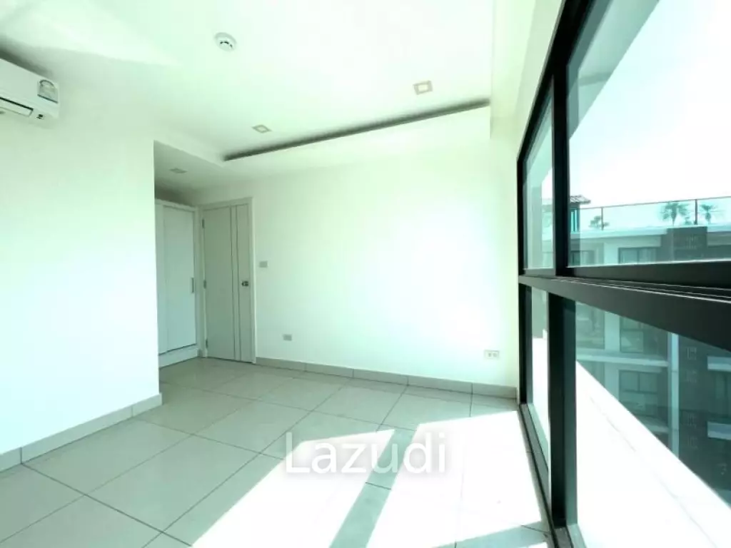 2 Bedrooms 2 Bathrooms 55 Sqm. Siam Oriental Plaza.
