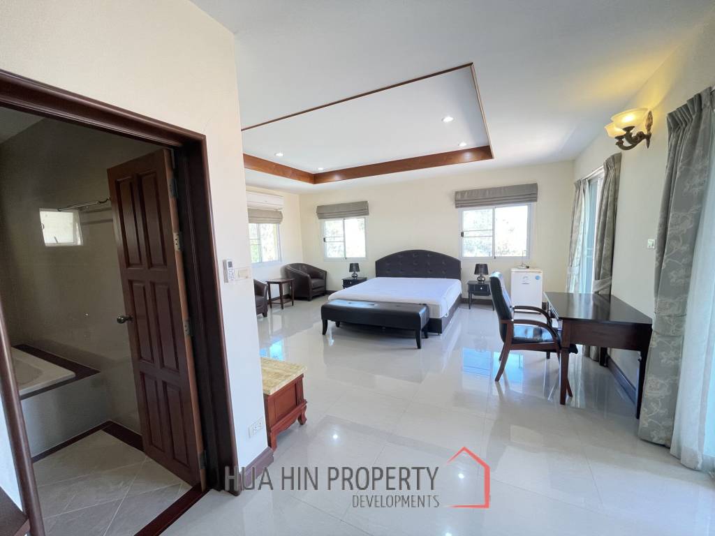 Emerald Heights:Two Storey Villa in perfect condition with 3 Bed and 4 Bathrooms