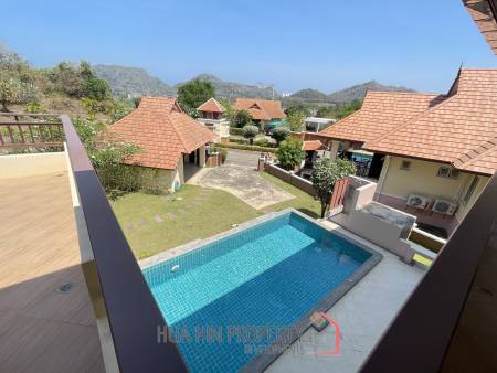 Emerald Heights:Two Storey Villa in perfect condition with 3 Bed and 4 Bathrooms