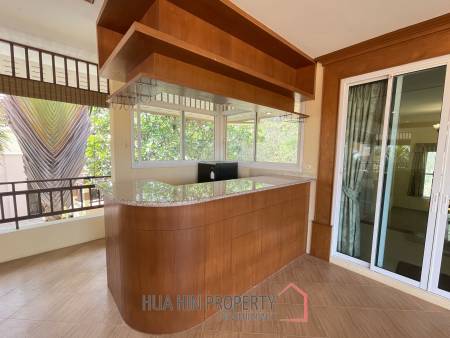 Emerald Heights:Two Storey Villa in perfect condition with 3 Bed and 4 Bathrooms