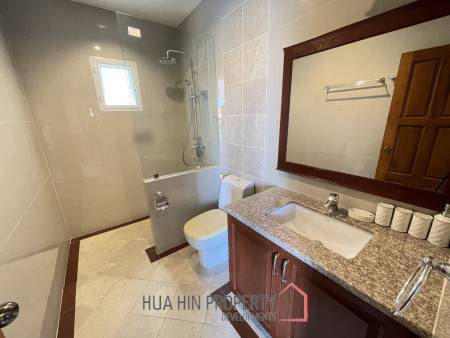 Emerald Heights:Two Storey Villa in perfect condition with 3 Bed and 4 Bathrooms