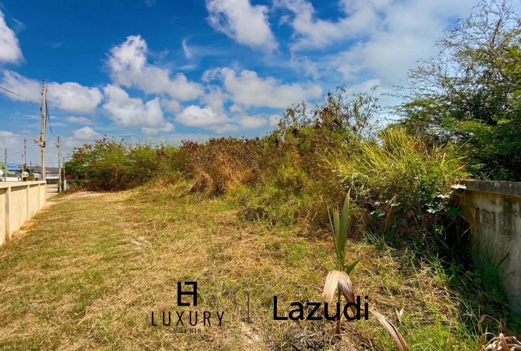 Good Size Land Plot In Excellent Location