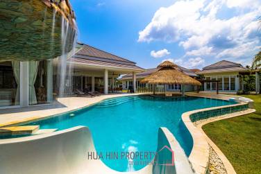 Woodlands: Luxury 7 Bedroom Pool Villa For Sale