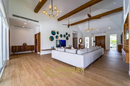 Woodlands: Luxury 7 Bedroom Pool Villa For Sale