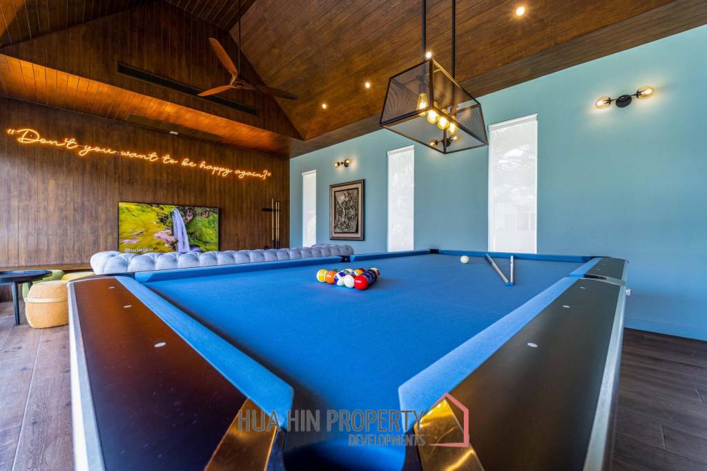 Woodlands: Luxury 7 Bedroom Pool Villa For Sale