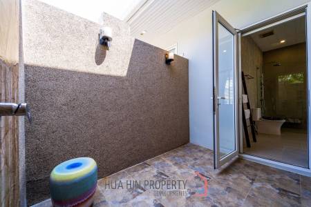 Woodlands: Luxury 7 Bedroom Pool Villa For Sale