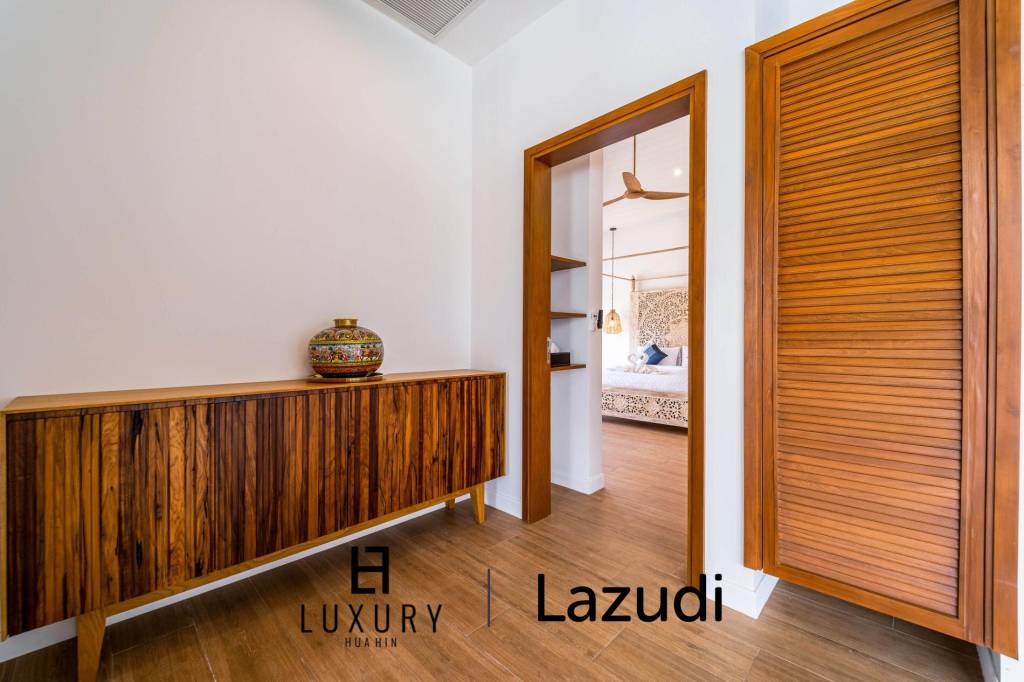 Woodlands: Luxuriöse 7 Schlafzimmer Pool Villa