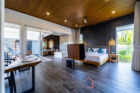 Woodlands: Luxury 7 Bedroom Pool Villa For Sale