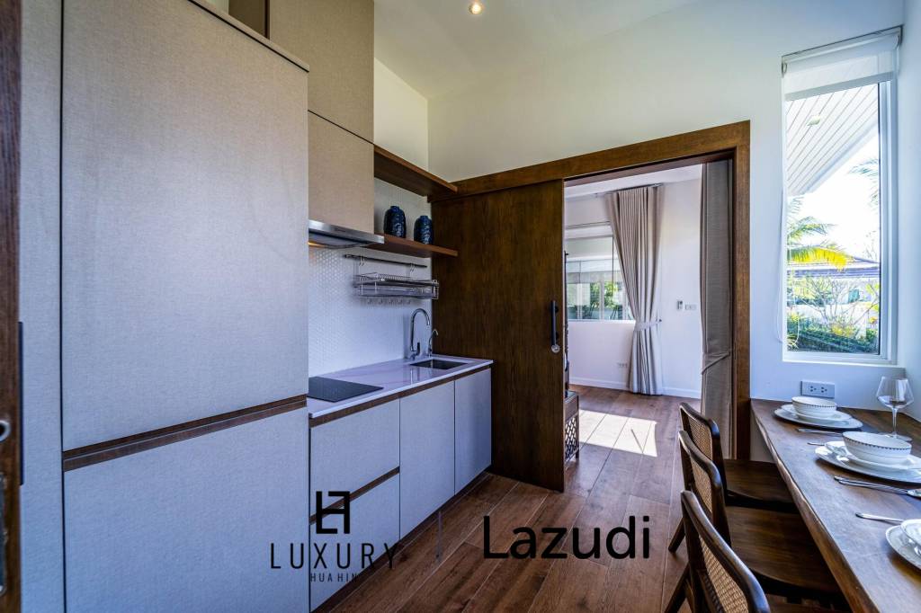 Woodlands: Luxuriöse 7 Schlafzimmer Pool Villa