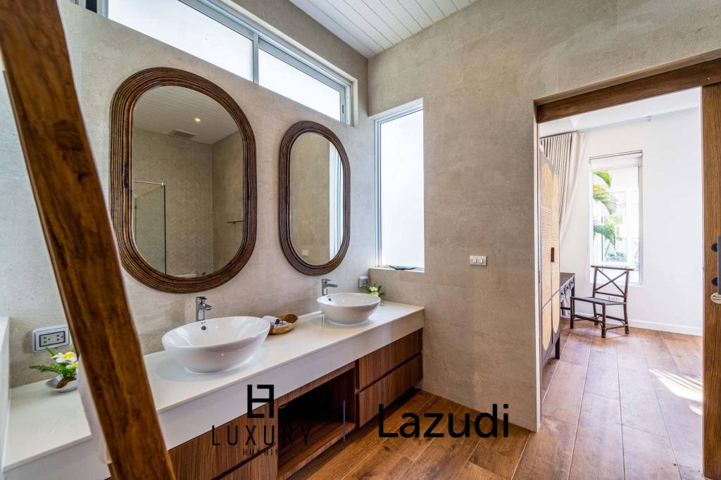 Woodlands: Luxuriöse 7 Schlafzimmer Pool Villa