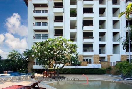 Blue Mountain : 2 Bedroom Sea and Mountain View Condo