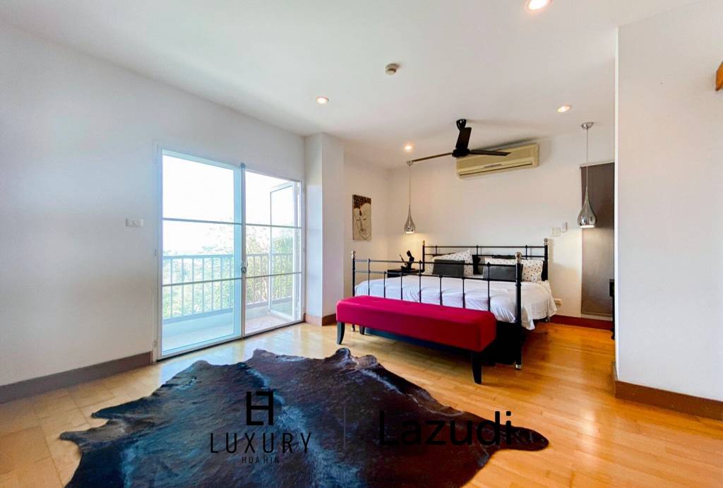 Blue Mountain : 2 Bedroom Sea and Mountain View Condo