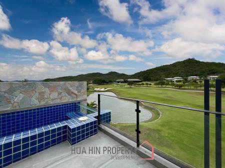 Black Mountain : 4 Story 3 Bedroom Townhouse