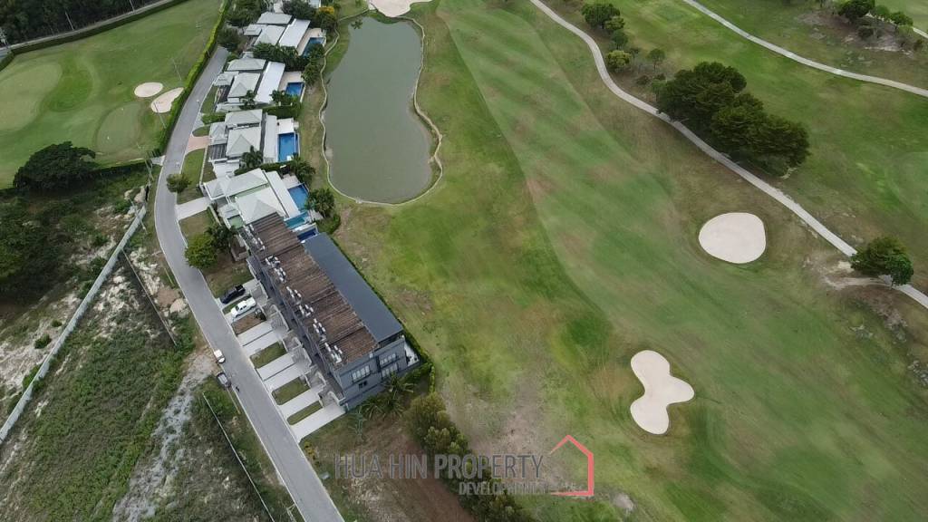 Black Mountain : 4 Story 3 Bedroom Townhouse