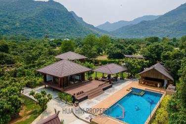 Mountain View Private Villa and Resort For Sale in Samroiyod Near Beach