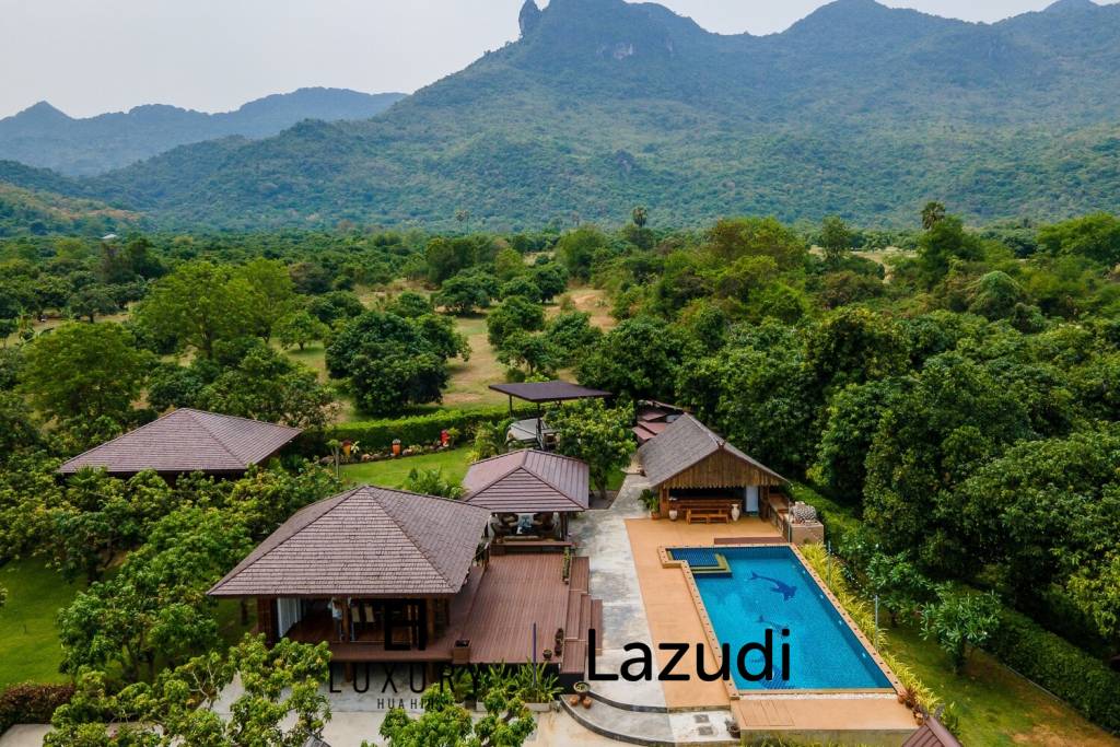 Private Villa mit Bergblick in der Nähe des Strandes mit angeschlossenem Resort in Sam Roi Yot